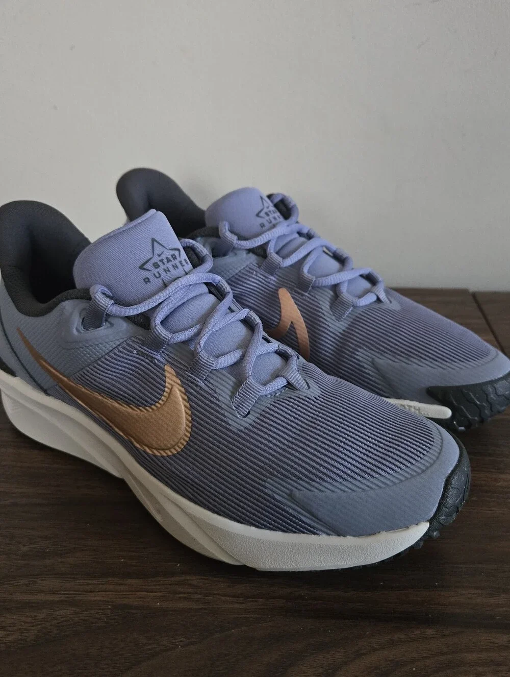 Nike Star Runner 4 Shoes BIG KIDS 6Y / Women's Size 7.5 Blue DX7615-405